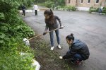 Омск. Подростки помогают благоустраивать город