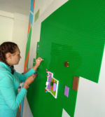 Красноярск. Lego-стены и кресла-мешки: школы готовят к учебному сезону